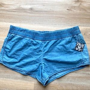 Hurley short